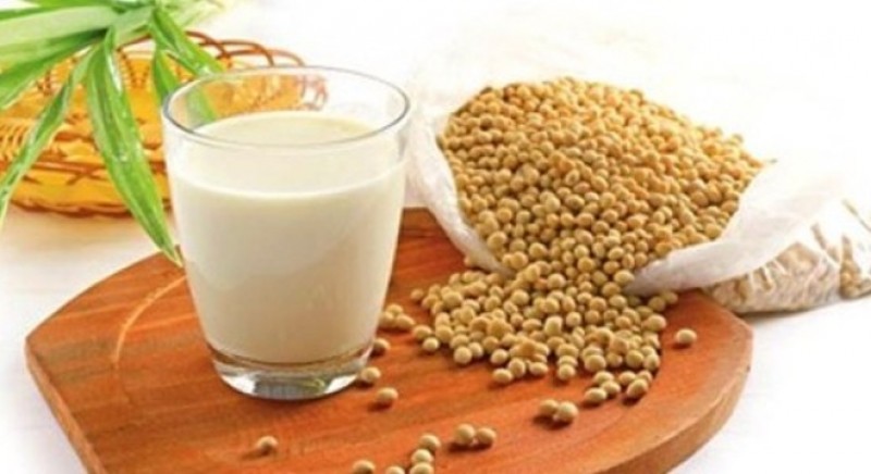 Sữa đậu nành giàu canxi giúp xương chắc khỏe